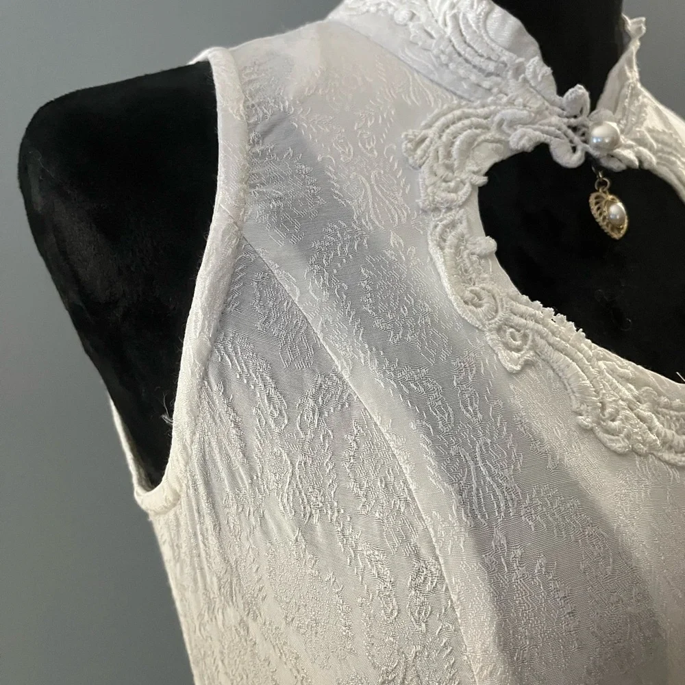 ⭐️SOLD Vintage 5-7-9 Shop White Lace Button-Front Maxi Dress - Picture 5 of 15